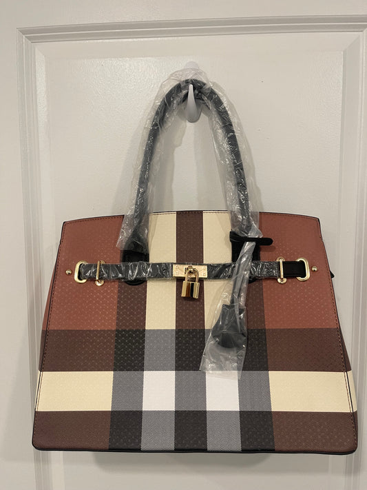 Elegant Squared Handbag Purse
